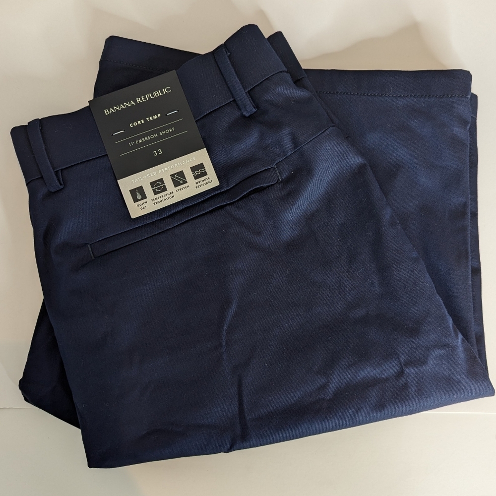 NWT Banana Republic Core Temp Emerson Shorts 11" men's size 33W navy blue